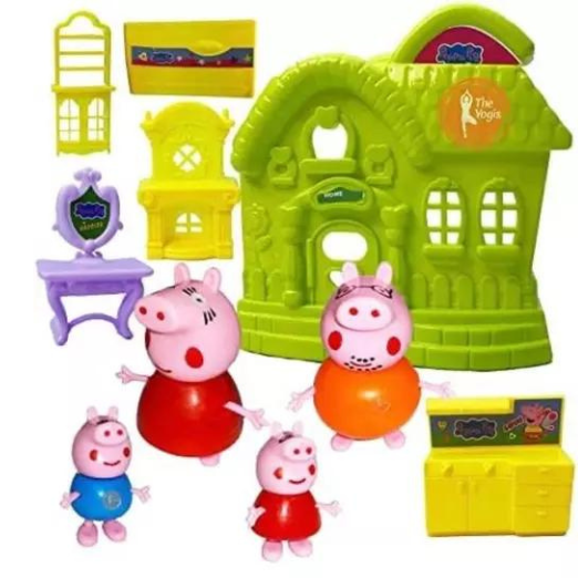 Pepaa Pig House with Peppa Pig Family